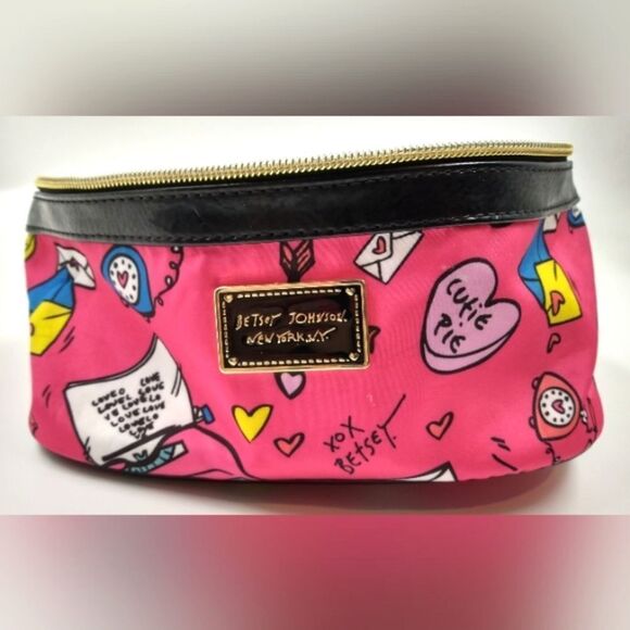 Betsey Johnson Pink Cosmetic Makeup Bag Case - Picture 3 of 12